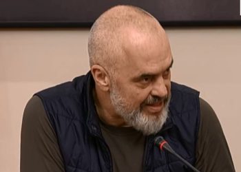 Mesazhi i fortë i Ramës: Pallatet t’i riparojnë vetë ndërtuesit ose do të shkojnë në burg