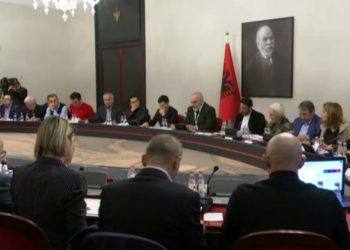 Rama mbledh sërish Komitetitn Kombëtar të Shpëtimit: 660 familje janë aprovuar si fituese të fondit të qirasë