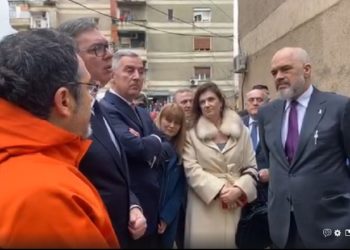 Rama i çon në Durrës, Vuçiç, Zaev dhe Gjykanoviç njihen me dëmet nga tërmeti