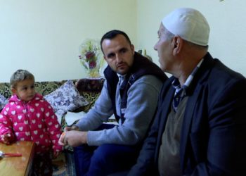 Gjesti i familjes nga Prizreni, doli në kufi për të pritur njerëz të panjohur pas tërmetit