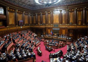 Rindërtimi i banesave pas tërmetit, senati italian: Deti që na ndan është një det bashkimi dhe solidariteti