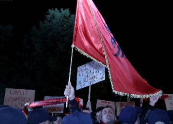 Një patentë fallco “patriotizmi”, e Vetëvendosjes në Tiranë