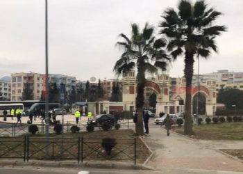 Terminali i ri i autobusëve ndërqytetas/ Nis puna tek kthesa e Kamzës