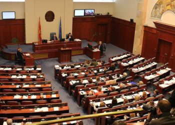 Parlamenti i Maqedonisë/ Plot 101 vota pro Qeverinë teknike, pas dorëheqjes së Zaev