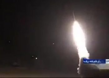 Irani nis hakmarrjen, sulmon me raketa dy baza amerikane, raportohet për 35 të vrarë