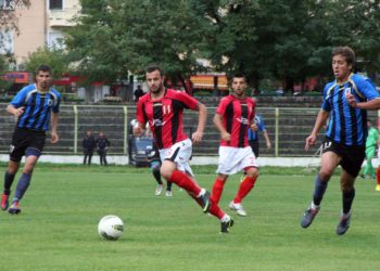 FIFA me dorë të hekurt, bllokon merkaton e Flamurtarit dhe Luftëtarit