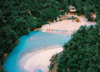 Artikulli i turistit britanik/ Vizitoni Shqipërinë pasi “për 3 ditë shpenzova vetëm 100 paund”