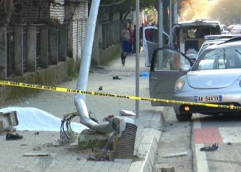 Detaje nga aksidenti në Tiranë, kush janë dy viktimat dhe si ndodhi ngjarja