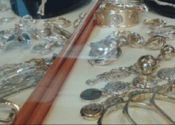 Grabitja e argjendarisë në Librazhd, pronari kunat i deputetit Bashkim Fino (Emri)