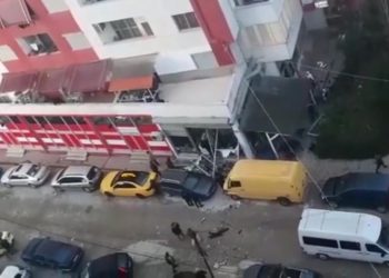 Shpërthim i fuqishëm në një biznes në Yzberisht, plagoset pronarja (VIDEO)