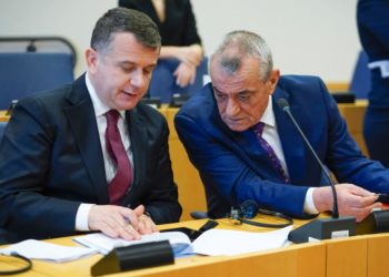 “Në mars drita jeshile për Shqipërinë”/ Ruçi: Nos na lini nën influencat jo-perëndimore. Balla: Skeptikët nuk na dekurajojnë
