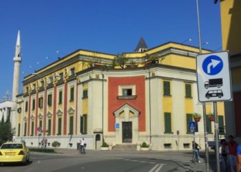 Kryebashkiaku Veliaj shpall tenderin për godinën e re të Bashkisë: Do ngrihet në Bulevardin e RI