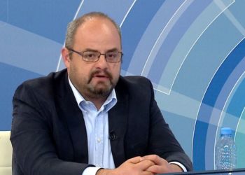 Kreu i VV në Tiranë krah Haradinajt: Rama do bënte mirë të padiste Serbinë