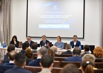 Denaj: Mbetemi të angazhuar për lehtësimin e klimës së biznesit