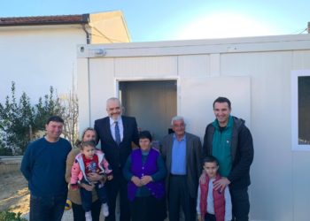 Kur nis montimi i banesave të reja pas tërmetit? Rama: Toka ju ngelet, banorët zhvendosen në qyteza