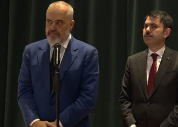 “Ndërtimi i 500 shtëpive është një transformim”/ Rama me ministrin turk: Në një kohë të shkurtër do krijojmë një shembull
