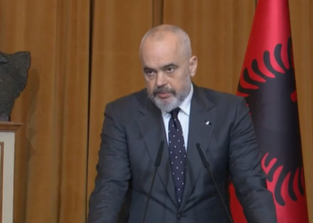 “15 mijë njerëz humbën shtëpinë nga tërmeti”/ Rama pas takimit me Michel: Europa s’do na lerë vetëm