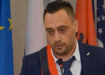 Arrestimi i zyrtarëve të Shijakut për abuzim me ndërtimet, kryebashkiaku: Përgjegjësia individuale, ndëshkim sipas ligjit