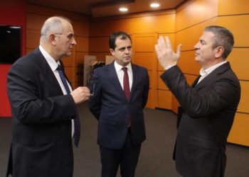 Tryeza e parë për reformën/ Bylykbashi dhe Vasili: Një hap i rëndësishëm, do të bëhet me konsensus