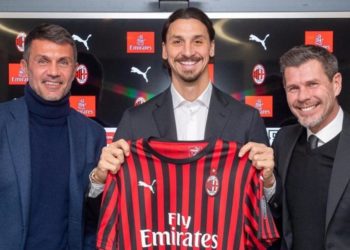 Ibrahimovic prezantohet te Milani dhe tregon fanellën, tifozët në ekstazë (Video)