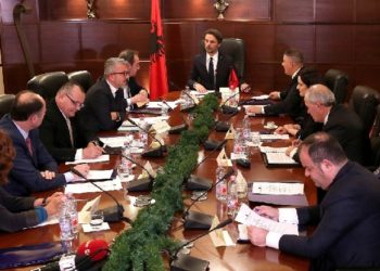 Akuzat e PD-së për Krajën dhe Dumanin/ Reagon KLP: Mos guxoni të sulmoni SPAK. Tufa ka hallin e tij se kërkon azil
