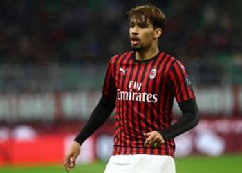 Ylli i Milanit nis bisedimet me PSG, Leonardo e kërkon përsëri me vete brazilianin
