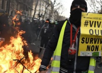Macron bën një hap pas, protestat bëjnë që të tërhiqet përkohësisht nga Ligji i Pensioneve