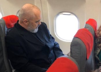 Rama me avion drejt Berlinit: Do takoj Merkelin për Konferencën e Donatorëve (Foto)