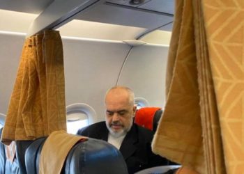 “Me Ursula von der Leyen dhe Jens Stoltenberg”/ Rama nga Berlini në Bruksel për takimet e radhës