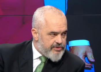 Rama flet për largimin e Agron Tufës: Një kameraman dasmash kërkoi azil në Francë