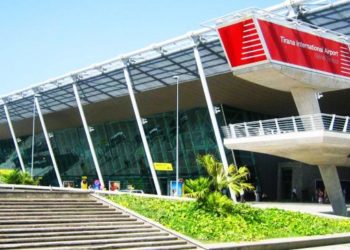 Masat në Rinas për virusin/ Kontrollohen kinezët që futen në Shqipëri, mjeku: Izolim për rastet e dyshimta