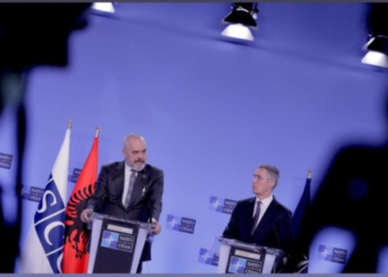 Muxhahedinët/ Rama: Gjatë Holokaustit u bëmë e vetmja shtëpi e hebrenjve. Strehimi i njerëzve në rrezik, pjesë e traditës sonë