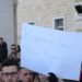 ‘Raketat e Iranit rrënuan konviktet?’/ Me pankarta në duar studentët rinisin protestat, bojkotojnë mësimin: Thirrje për bashkim