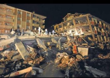 Pasojat e tërmetit në Turqi, viktima dhe ndërtesa të rrënuara (FOTO)