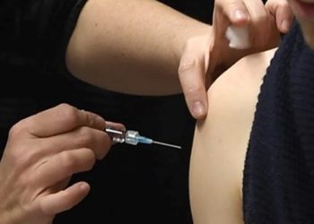 Si t’i njohim simptomat e meningjitit dhe si duhet të veproni kur keni dyshime