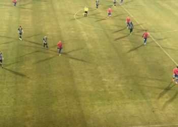 VIDEO/ Nuk ka fitues në “Loro Boriçi”, Vllaznia dhe Laçi ndajnë nga një pikë mes tensionit