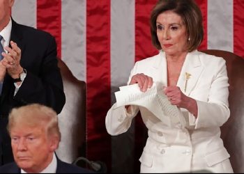Trump refuzoi t’i jepte dorën, kryetarja e Dhomës së Përfaqësuesve ia gris fjalimin në sy
