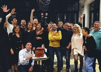 Ritakohet “Matura 98” / Manastirliu, Tahiri dhe Margariti ishin në një klasë