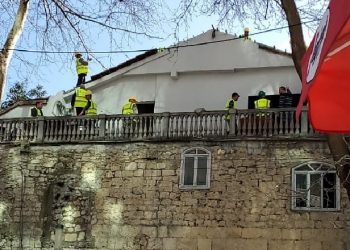 Fillon lirimi i pjesës së dytë të Kalasë nga ndërtimet pa leje, Veliaj: Kush sulmon Bashkinë, nuk flet kurrë për zaptuesit