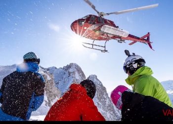 “Aventurë e pazakontë me helikopter mbi majat e alpeve”, Rama publikon pamjet e magjishme në Valbonë (VIDEO)