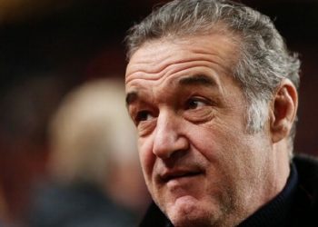 Presidenti: Ekipi im luan keq, bëjnë shumë shpesh seks!