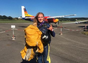 FOTOT/ Kjo është “kukulla Barbi” e Marinës amerikane