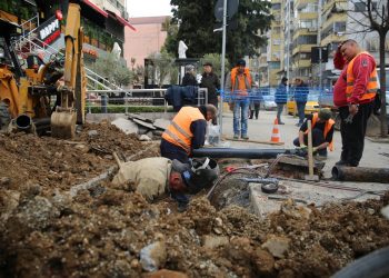 Një tjetër lagje në kryeqytet bëhet me rrjet të ri ujësjellësi, furnizim cilësor me ujë të pijshëm (Foto)