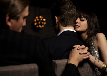 “Thikë pas shpine”, këto janë 3 shenjat e Horoskopit që ju tradhtojnë