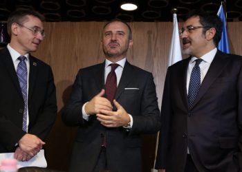 Dëmet e tërmetit, ambasadori i BE-së: Fatura është e madhe, por kam besim tek Konferenca e Donatorëve