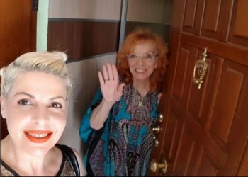 Aurela Gaçe tregon raportin e veçantë me Nexhmije Pagarushën dhe fotot e papublikuara më parë