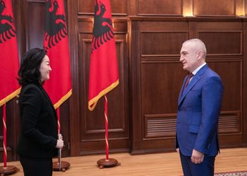 Astrit Patozi ironizon Metën: Ka të drejtë kur premton se s’do ndodhë asgjë e keqe më 2 mars, sepse …