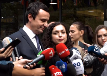 Në prag të marrëveshjes për qeverinë e re/ Vjosa Osmani tregon lëvizjet e fundit: Dialog intensiv me VV