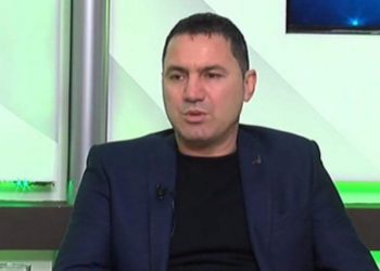 Eksploziv poshtë makinës/ Flet administratori i Vllaznisë: Jam njeri i lirë, nuk më tremb asgjë