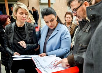 Rindërtimi në Vorë/ Balluku dhe Margariti inspektojnë në terren zonat e lagjeve të reja